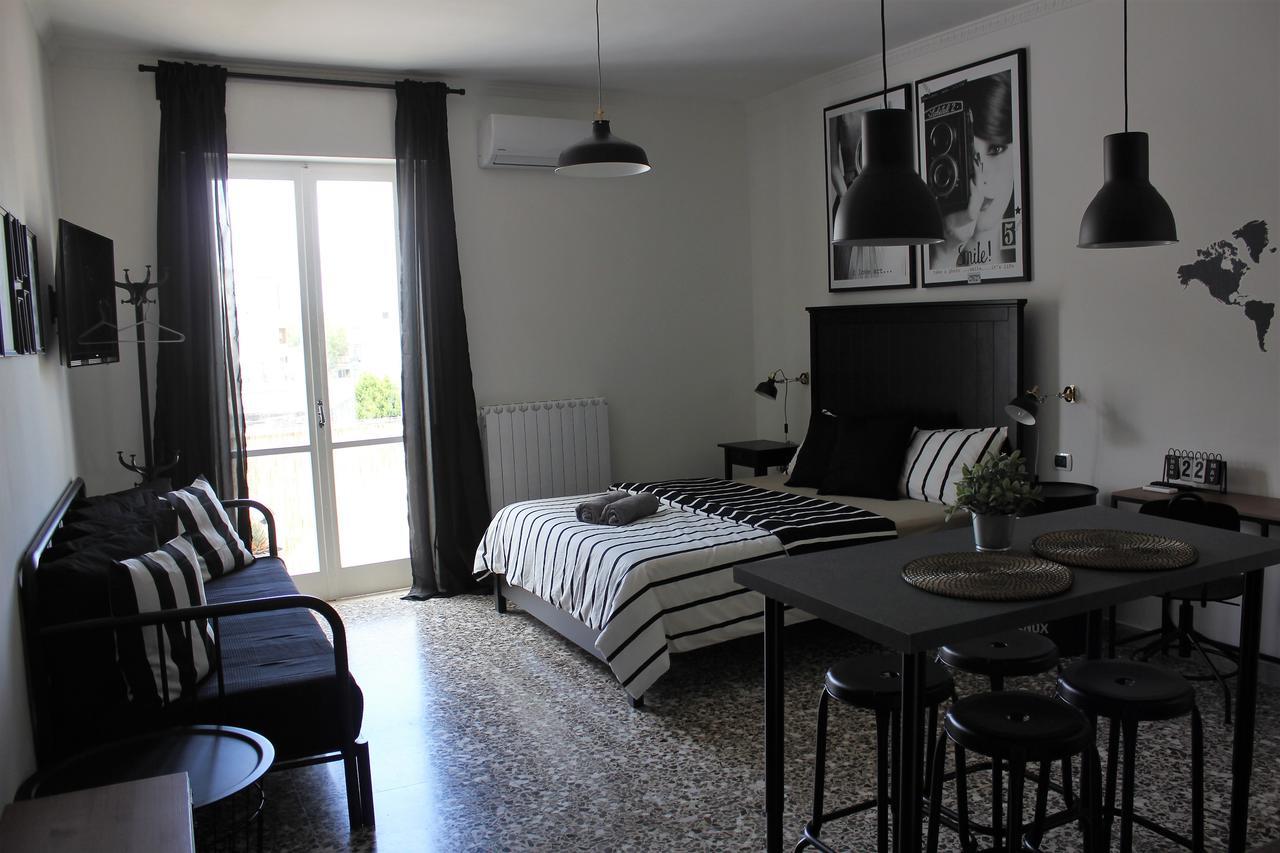 Wanderlust B And B Lecce Exterior foto